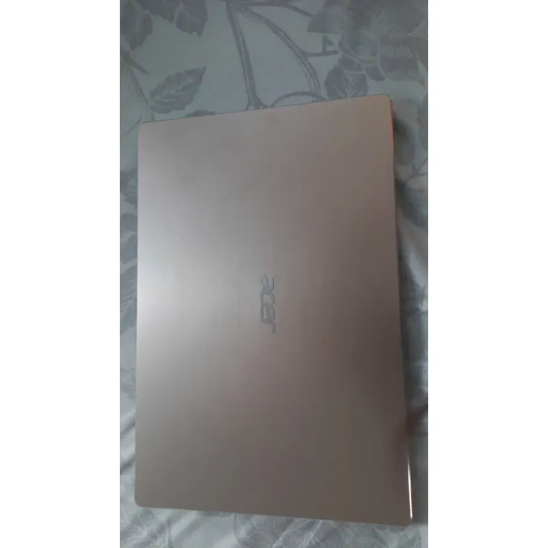 Acer Swift 3 Intel Core i3 4 GB 1 TB HDD Vàng hồng Đã sử dụng 752025