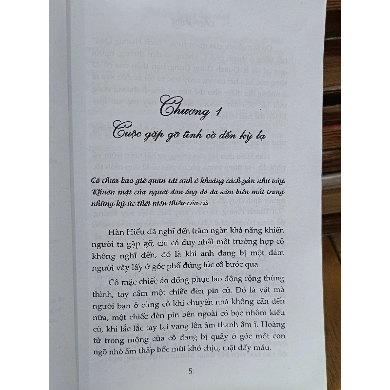 Tình yêu không trốn chạy - Kinh Hồng (Đặng Thị Vân Anh dịch) 1011365