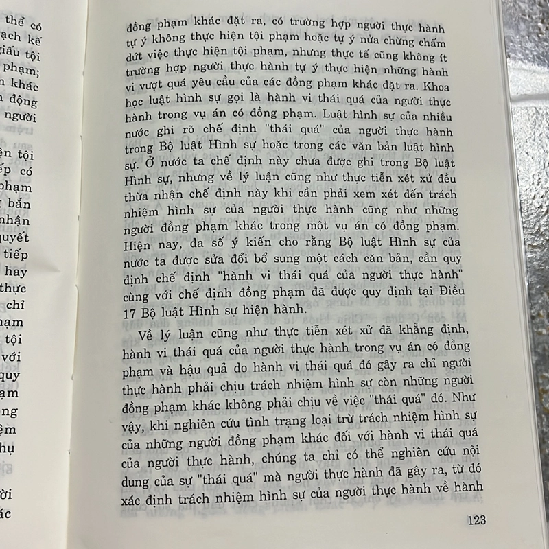 [luật] Đinh Văn Quế - Bình luận khoa học Bộ luật hình sự phần chung 166195