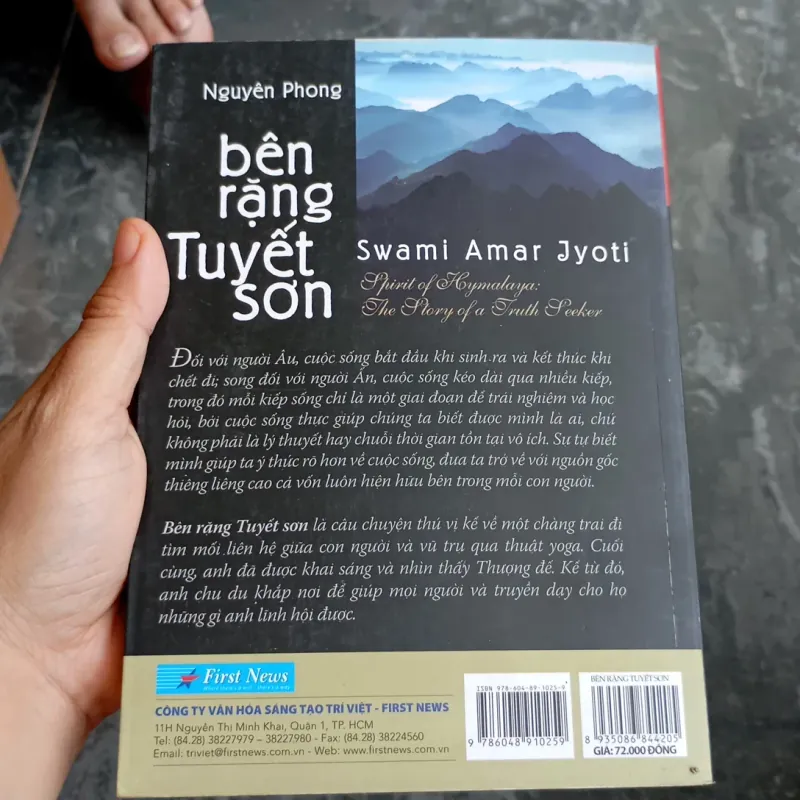 Bên rặng tuyết sơn  786661