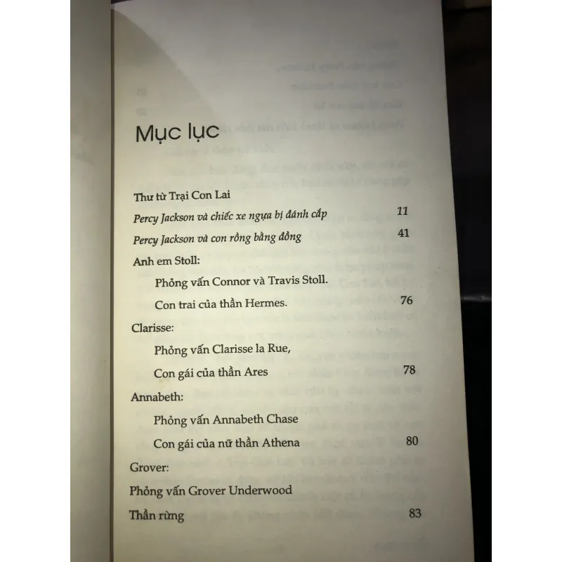 Hồ sơ á thần - Rick Riordan 1031216