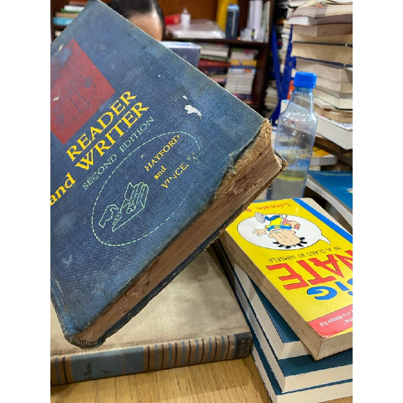 Reader and Writer - Hayford and Vincent 522420