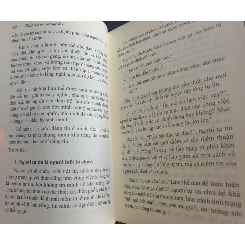 Sách Tuổi Trẻ Và Tương Lai - Jorathe Nắng Tím 1026232