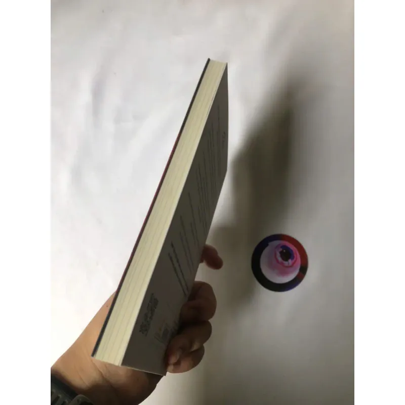 Căn Phòng Của Râu Xanh - Hong Jun Su 731145