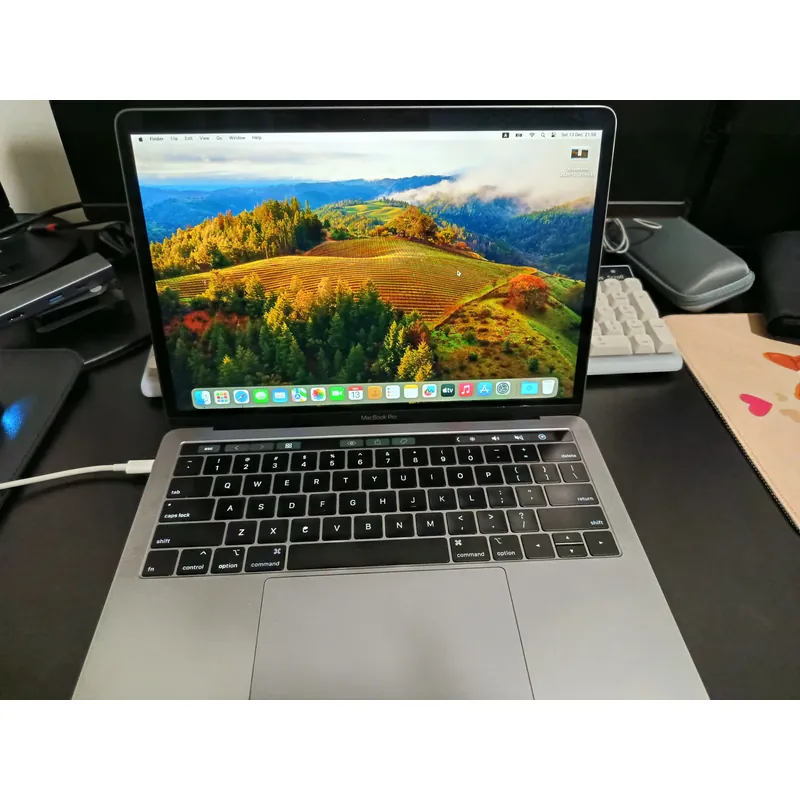 Apple MacBook Pro 2019 i7 13.3 inch 16GB/256GB 731918