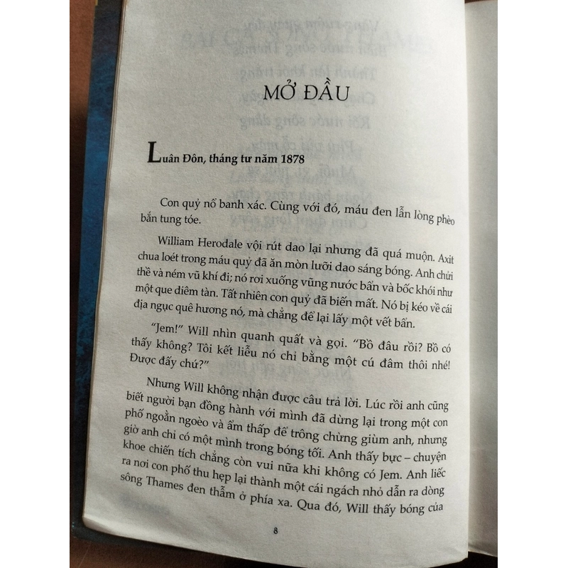 "Quân Đoàn Hủy Diệt – Dây Chuyền Thiên Sứ" - Cassandra Clare 548378