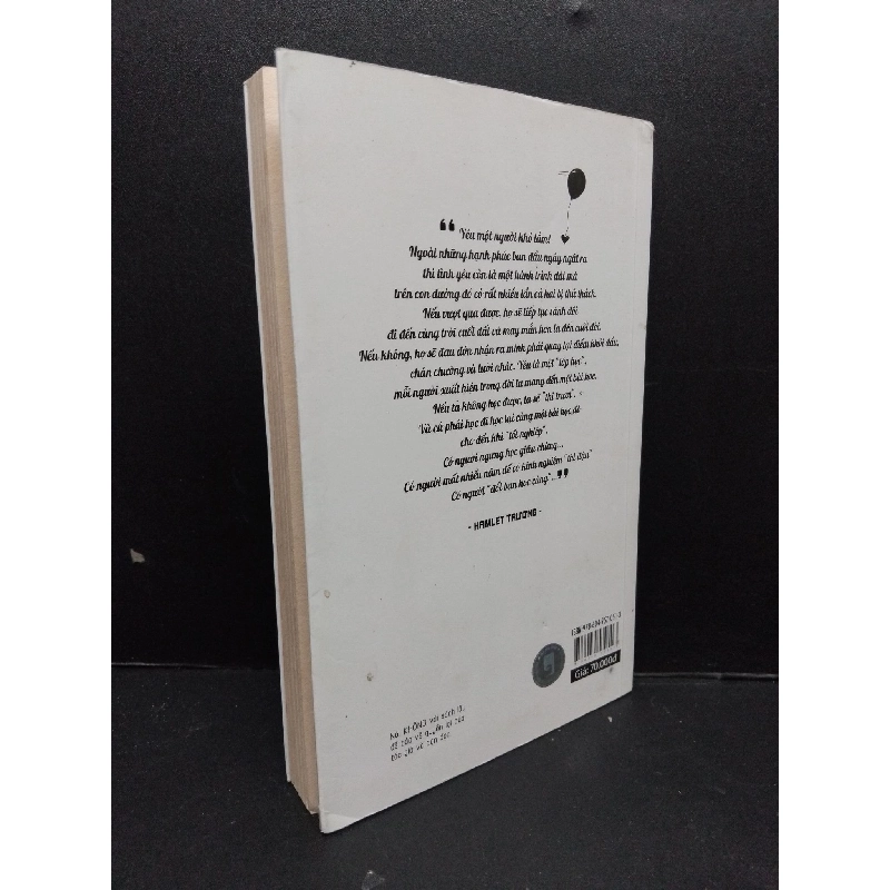 Yêu một người khó lắm! Hamlet Trương 70% ố vàng bẩn bìa 2017 HCM.ASB2009 917125