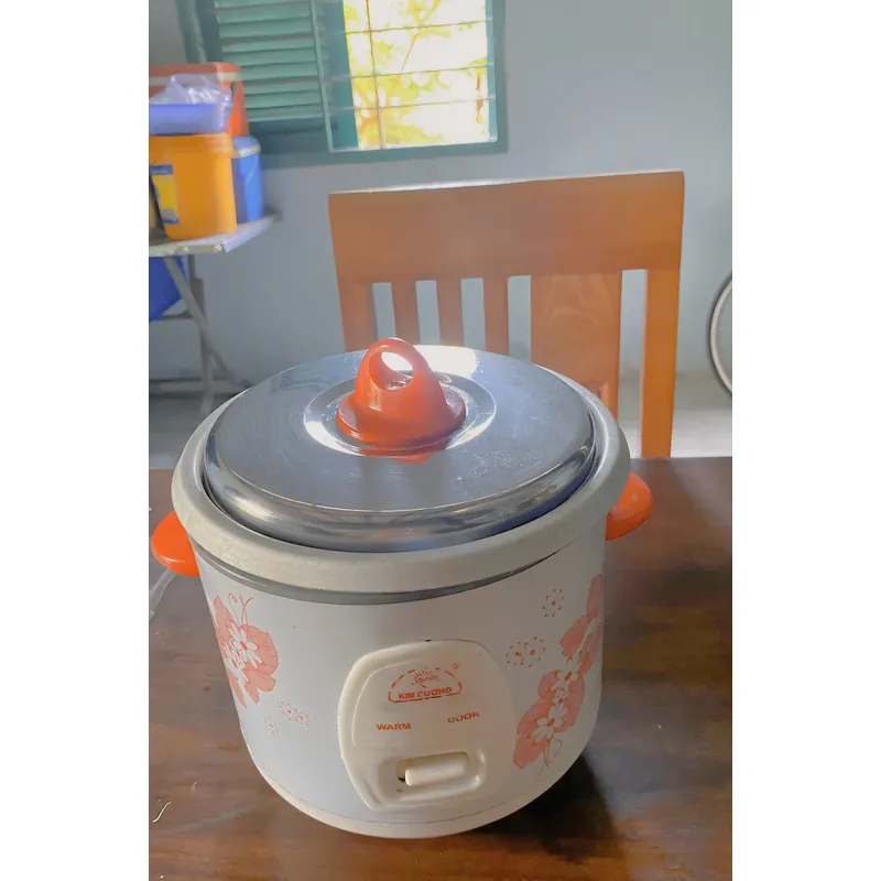 Nồi cơm điện 0,6L 738435