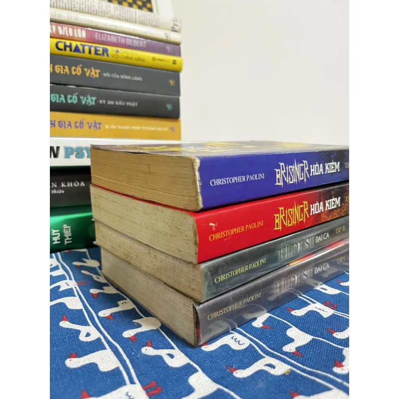 Eldest đại ca & Brisingr Hoả Kiếm 762164