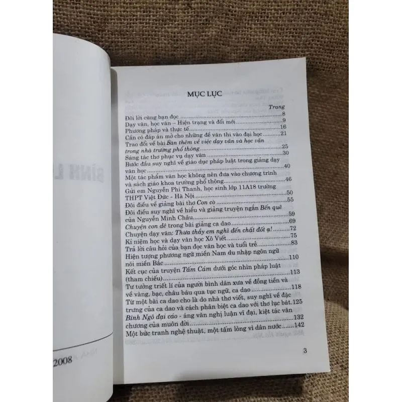 Bình Luận Văn học - Đặng Hiển - hơn 400 trang  795657