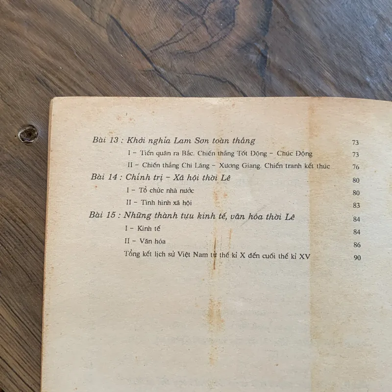 Sách giáo khoa Lịch sử 7, in năm 1998 706709