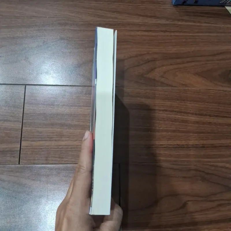 Sống thực tế giữa đời thực dụng  591798