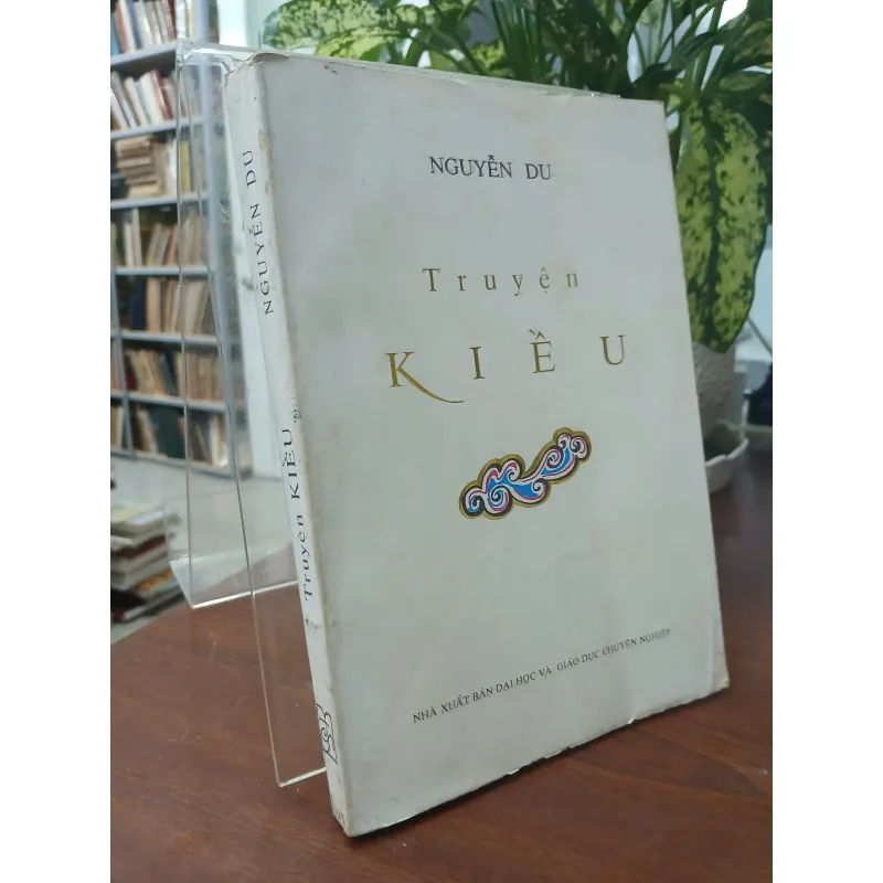 TRUYỆN KIỀU 556944