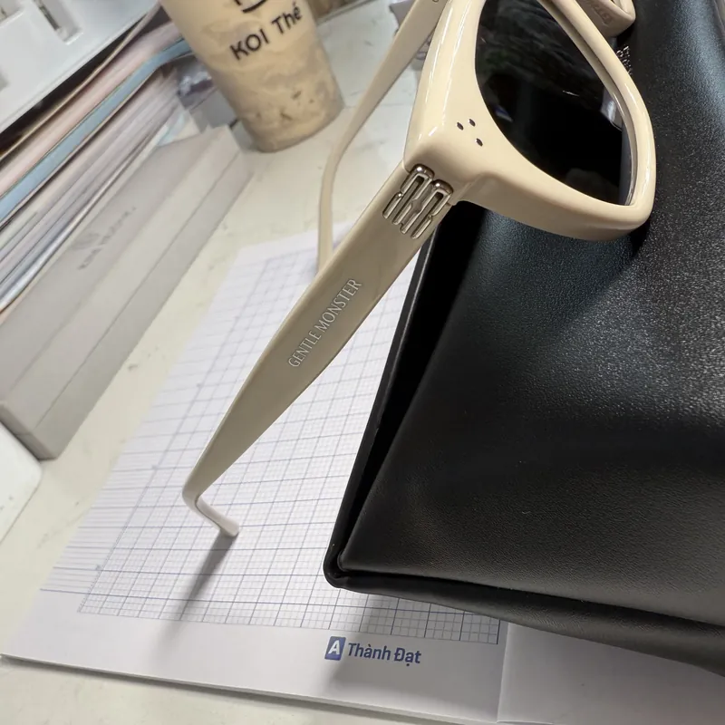 Kính Gentle Monster authentic, form mắt mèo 698514