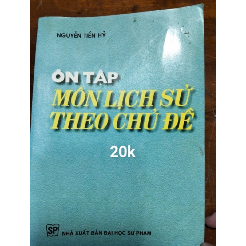 Sách ôn thi Lịch Sử tổng hợp  540140