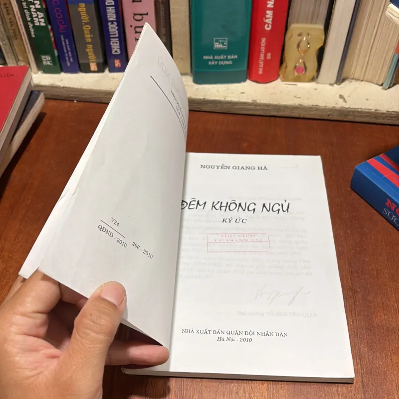 II Ký Ức: Đêm Không Ngủ - Nguyễn Giang Hà - 2010 786202