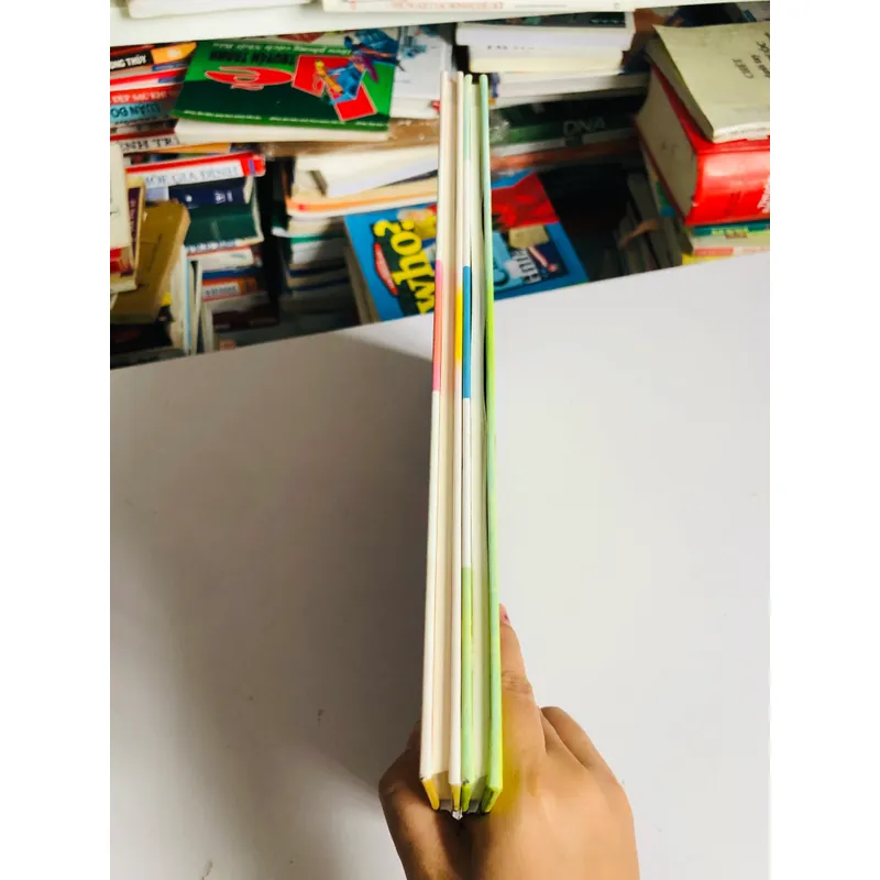16. 📚 2 CUỐN SÁCH TRUYỆN TRANH TIẾNG HÀN QUỐC CHO TRẺ EM 557426