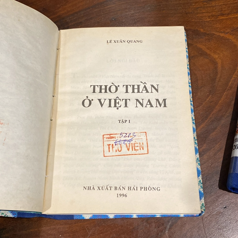 THỜ THẦN Ở VIỆT NAM, TẬP 1 + TẬP 2, ĐÓNG BÌA CỨNG XƯA, XUẤT BẢN NĂM 1996 501194