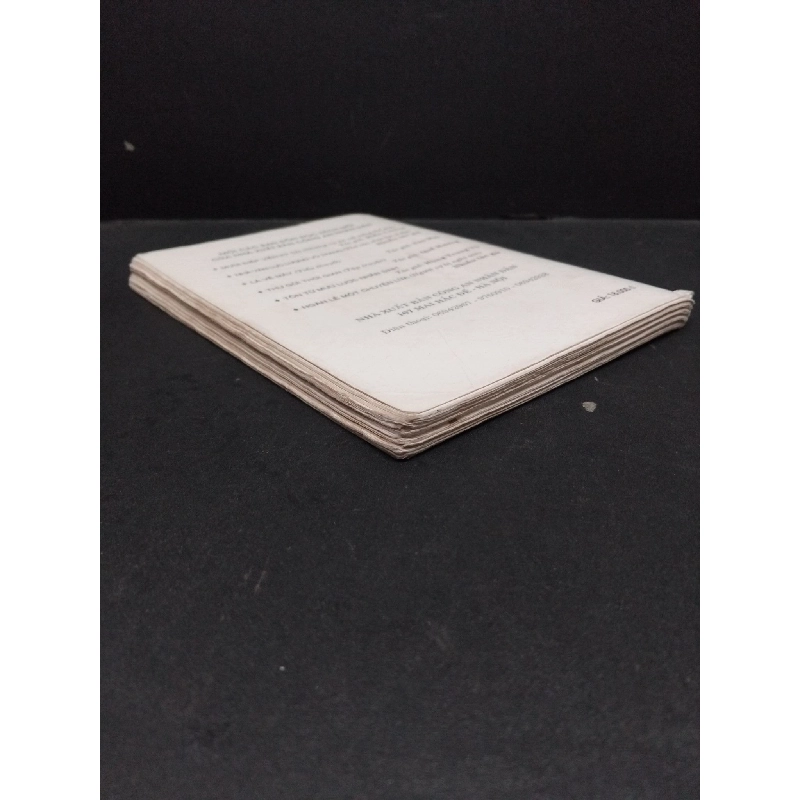 Những khoảnh khắc rủi may Lý Biên Cương mới 70% bẩn bìa, ố, bung gáy, có chữ ký tác giả, chữ viết, tróc gáy 1998 HCM.ASB3010 917884