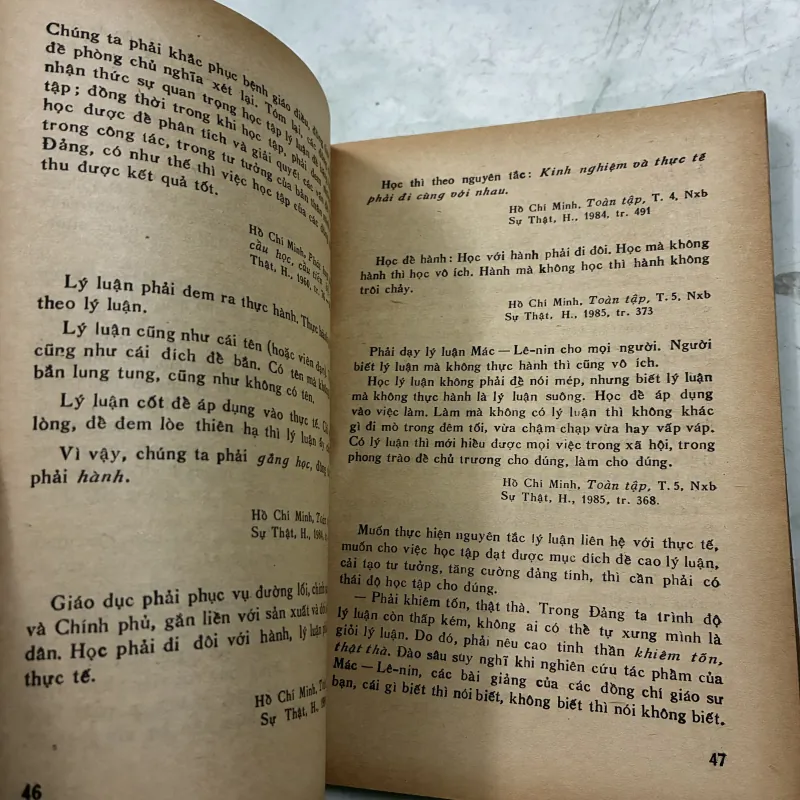 Hồ Chí Minh về công tác Đảng, công tác chính trị… 1024674