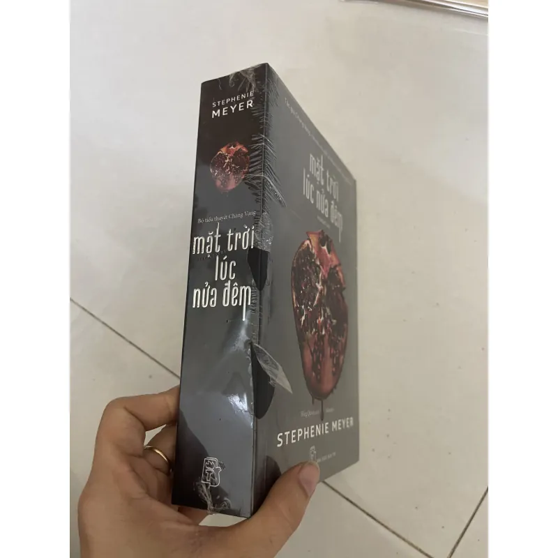 Mặt trời lúc nữa đêm  1008430