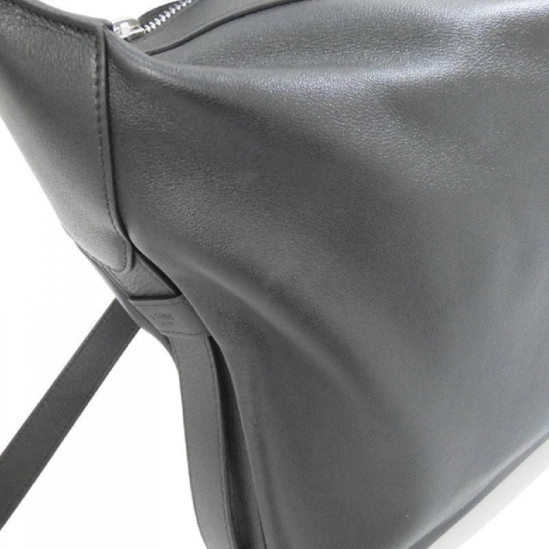 Túi xách vai Celine Large Strap Romy 111773DPJ - Hàng hiệu Authentic 764174