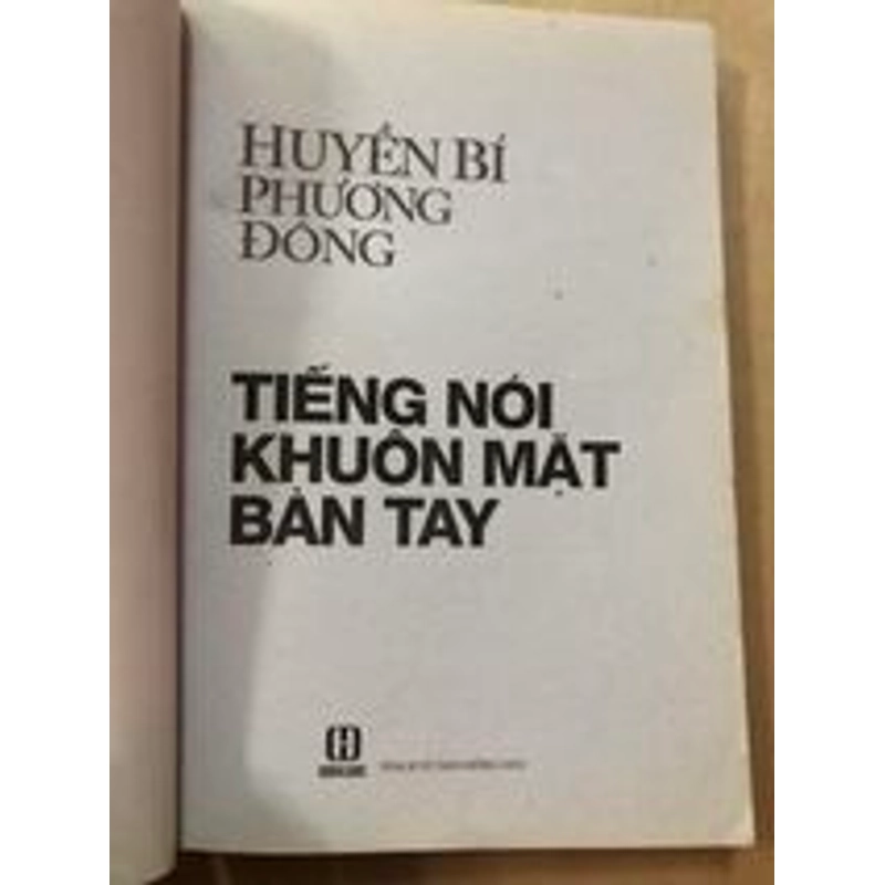 Sách Tiếng nói khuôn mặt bàn tay còn tốt 305372