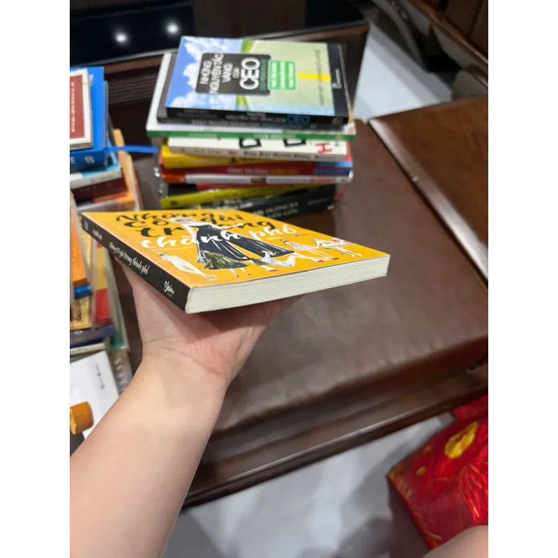 NHỮNG CÔ GÁI TRONG THÀNH PHỐ – Hạ Bất Lục - K4 1021954