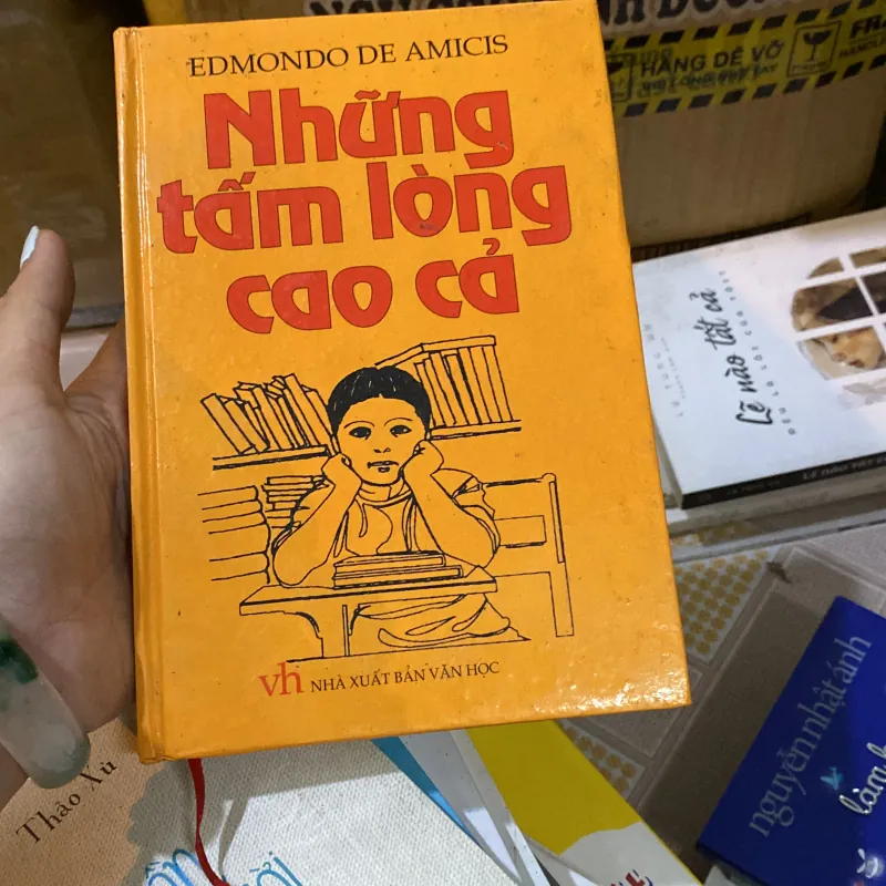 Những tấm lòng cao cả bia cứng  929548