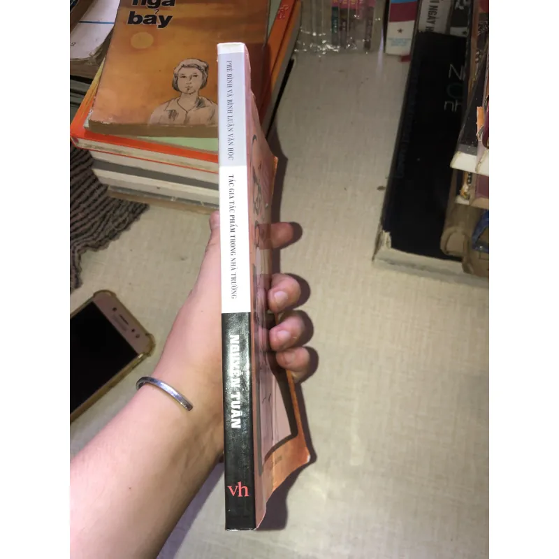 Tác phẩm trong nhà trường Nguyễn Tuân - NXB Văn Học 934866