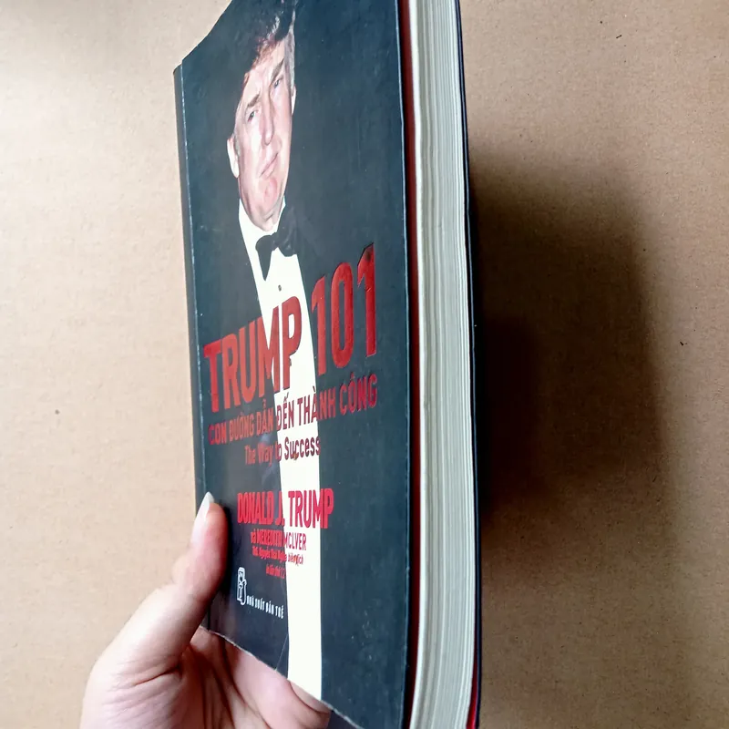 Trump 101 con đường dẫn đến thành công 📚 702558