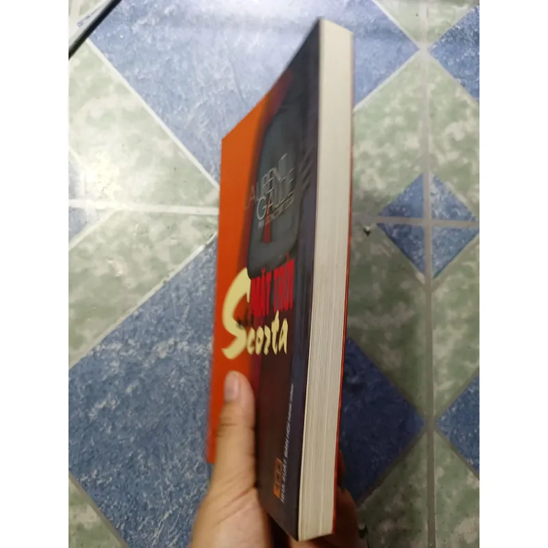 Mặt Trời Nhà Scorta - Laurent Gaudé 993615