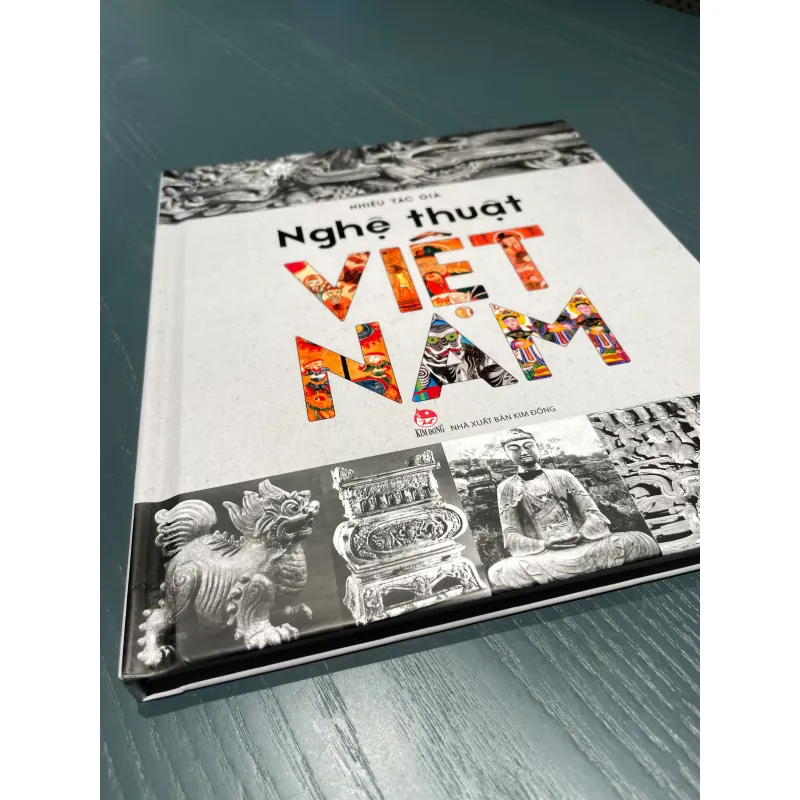 Sách Nghệ Thuật Việt Nam của nhà xuất bản Kim Đồng - Kích Thước vừa 200.000đ 755408