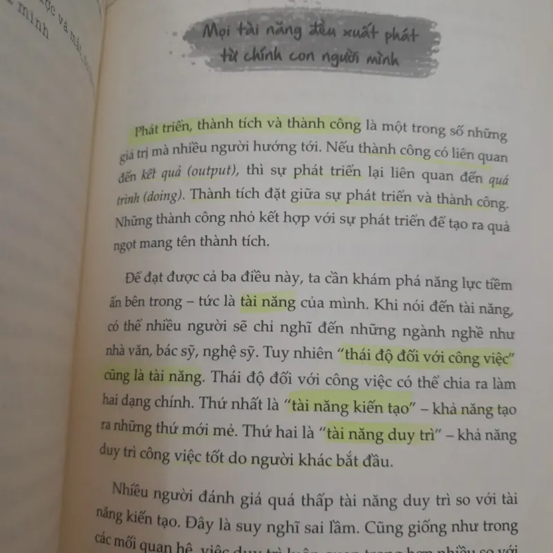 Tản văn-Không ai làm bạn tổn thương trừ khi bạn cho phép. Tác giả Yoo Eun Jung 753989