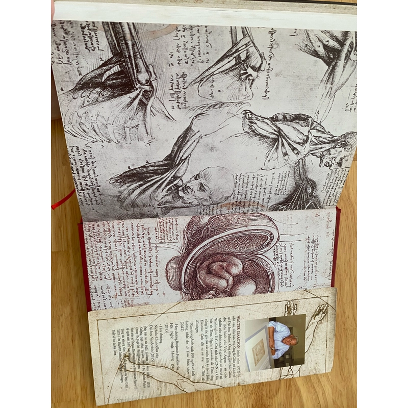 Sách - Leonardo Da Vinci (Bìa Cứng) - như mới 330668
