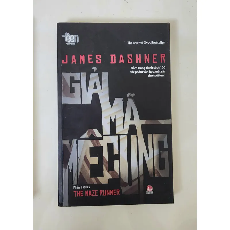 Tiểu thuyết khoa học viễn tưởng của James Dashner: GIẢI MÃ MÊ CUNG 717500