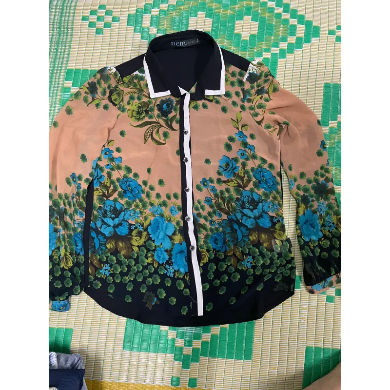 Áo sơ mi floral phối cổ boquandá tay dài dáng rộng màu sắc tươi sáng 791263