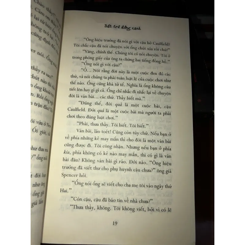 Bắt trẻ đồng xanh - J.D. Salinger 993684