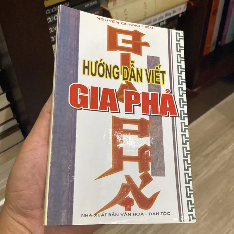 HƯỚNG DẪN VIẾT GIA PHẢ (XB 2000) 597875
