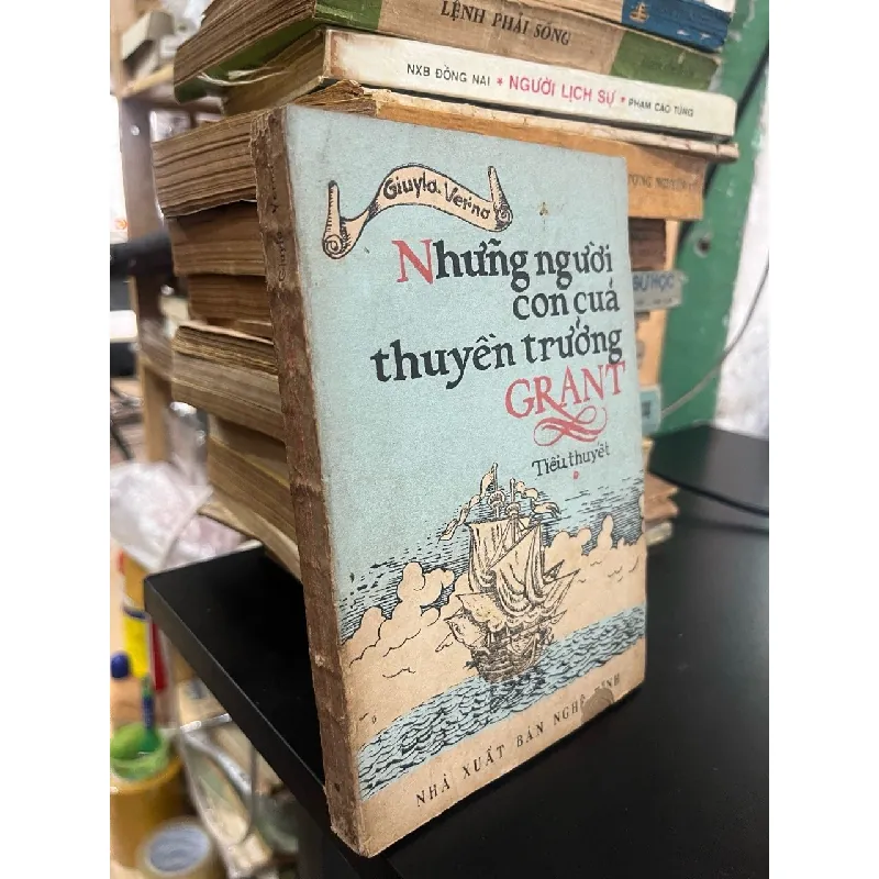 Những người con của thuyền trường Grant - Giuyla Verno 559079