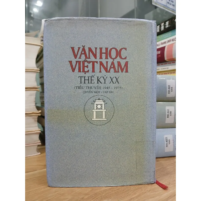 Văn học Việt Nam thế kỷ XX - Tiểu thuyết 1975-2000 - Quyển một - Tập XIV 592367