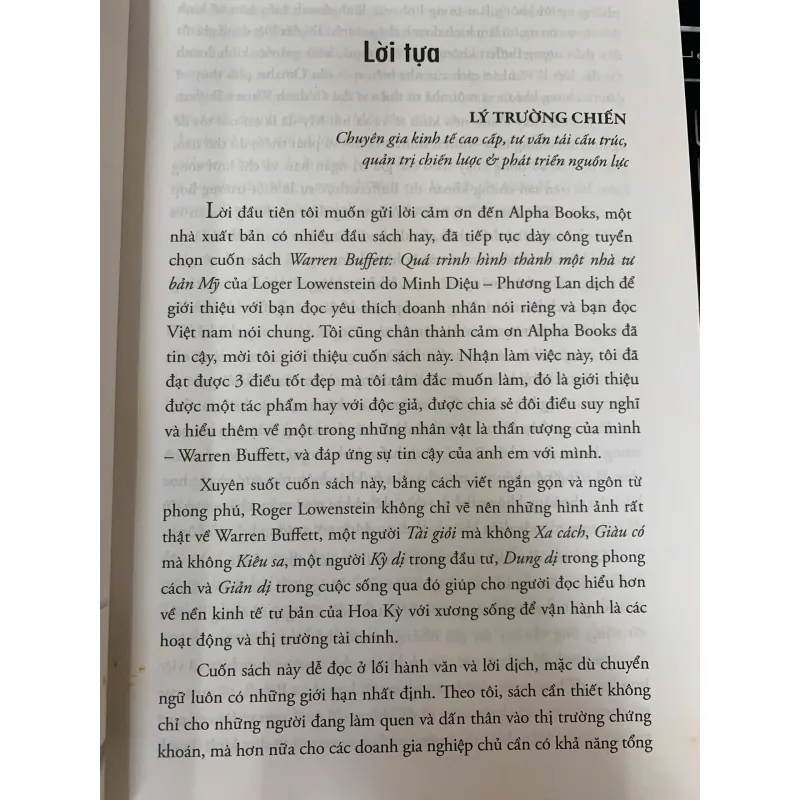 WARREN BUFFETT QUÁ TRÌNH HÌNH THÀNH MỘT NHÀ TƯ BẢN MỸ (BÌA CỨNG) - ROGER LOWENSTEIN 1008000