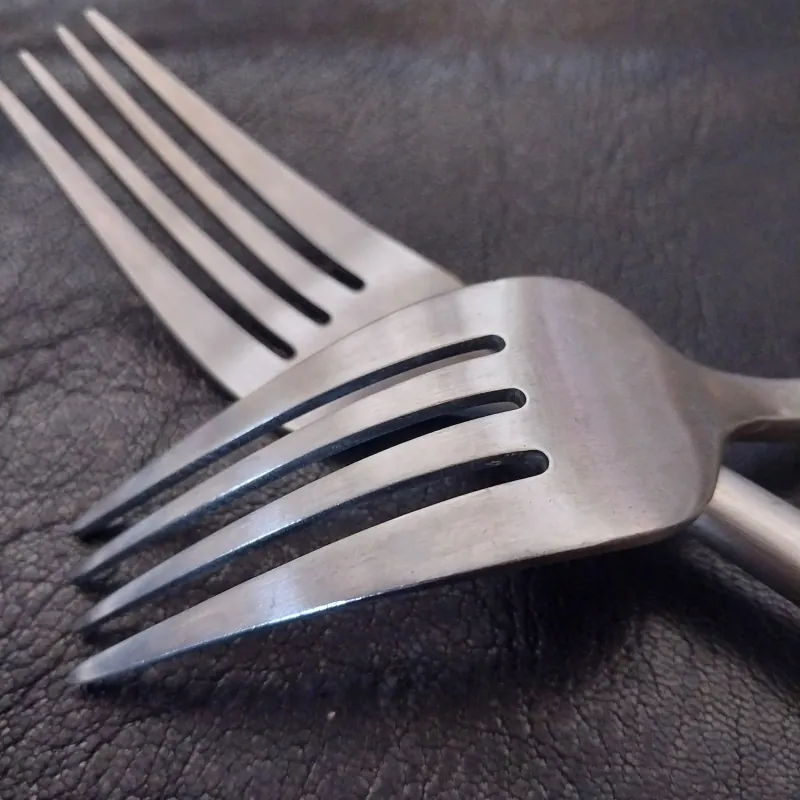 Nĩa ăn Inox 304 màu bạc MỚI 98% 1029457