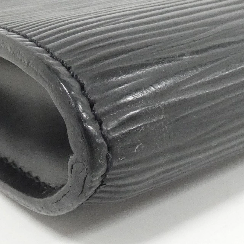 Túi đeo chéo Louis Vuitton Epi Pochette Accessoires 24cm M52942 - Hàng hiệu Chính hãng 768894