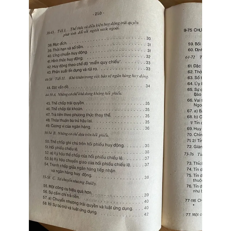 [luật - tài chính] Luật quốc tế về ngân hàng - Jean Pierre Mattout 707604