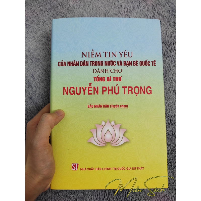 Sách về TBT Nguyễn Phú Trọng  388051