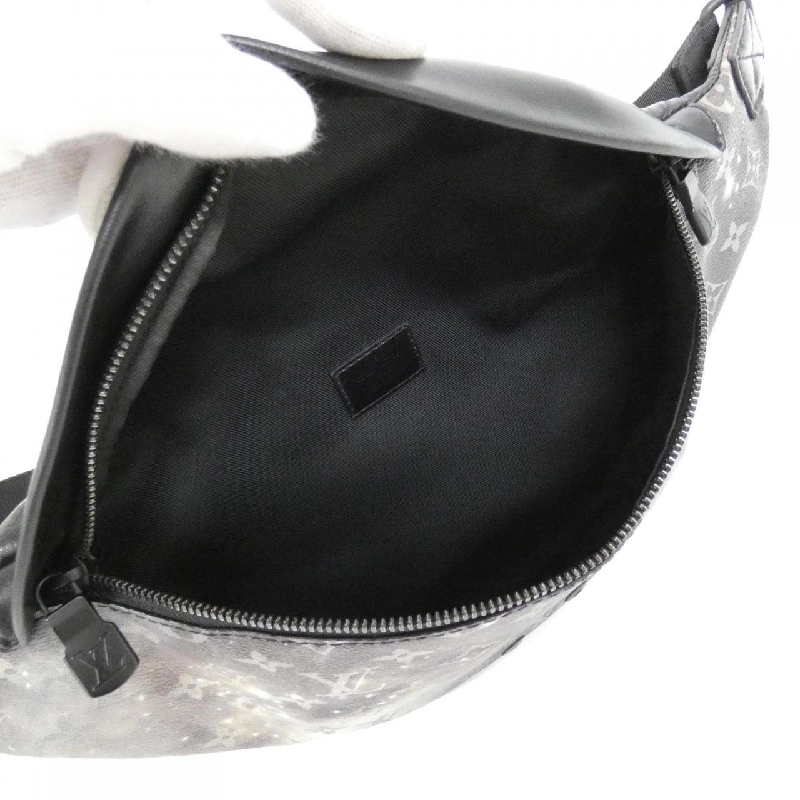 Túi đeo chéo Louis Vuitton Monogram Galaxy Discovery Bum Bag M44444 - Hàng hiệu Authentic 805465