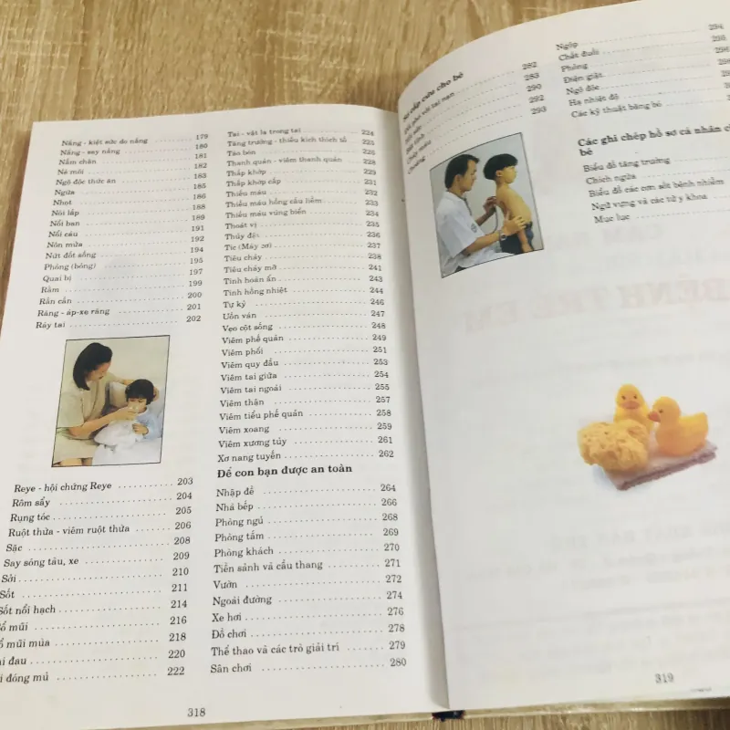 CẨM NANG CHĂM SÓC VÀ ĐIỀU TRỊ BỆNH TRẺ EM  1028106