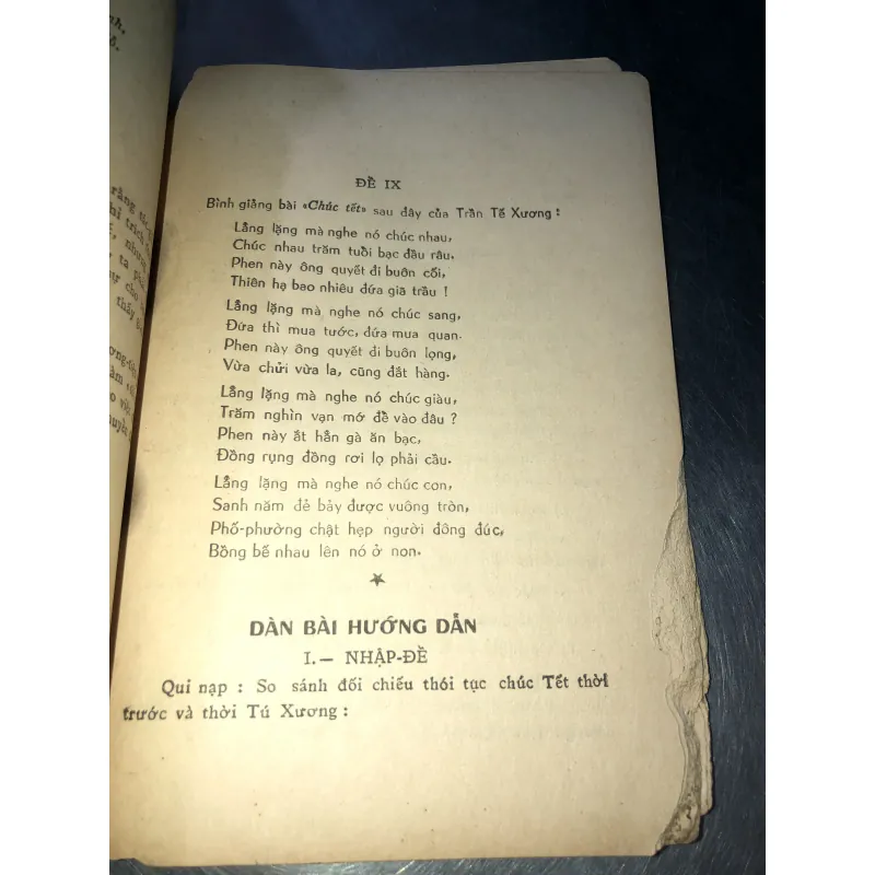 Luận đề về Trần Tế Xương - Minh Văn và Xuân Tước 797493