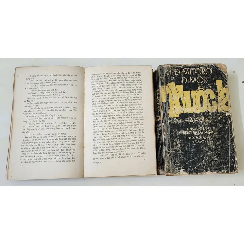 Trọn bộ 2 tập tiểu thuyết THUỐC LÁ, tác giả Dimitar Dimov 703638